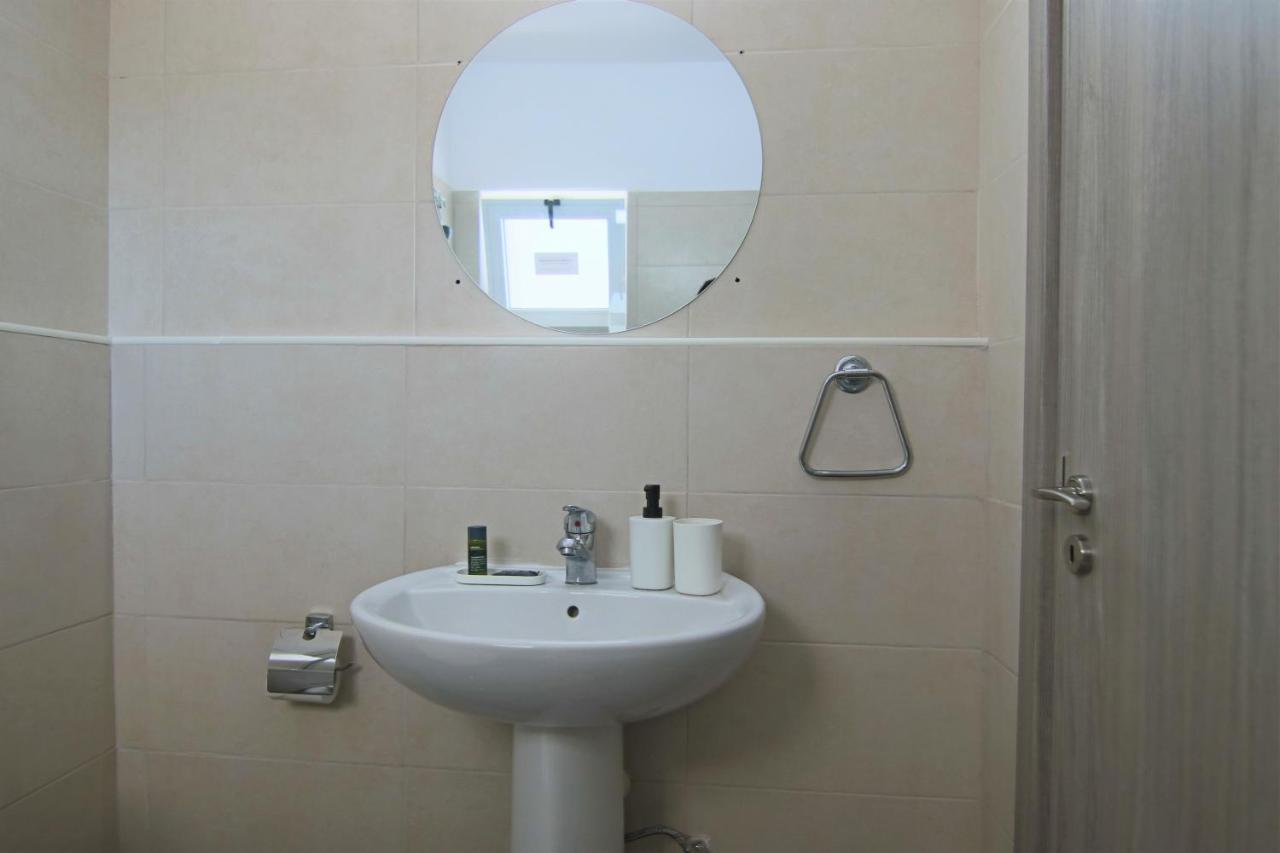 Phaedrus Living: Seaside Luxury Flat Athina 117 Apartment Paphos Luaran gambar